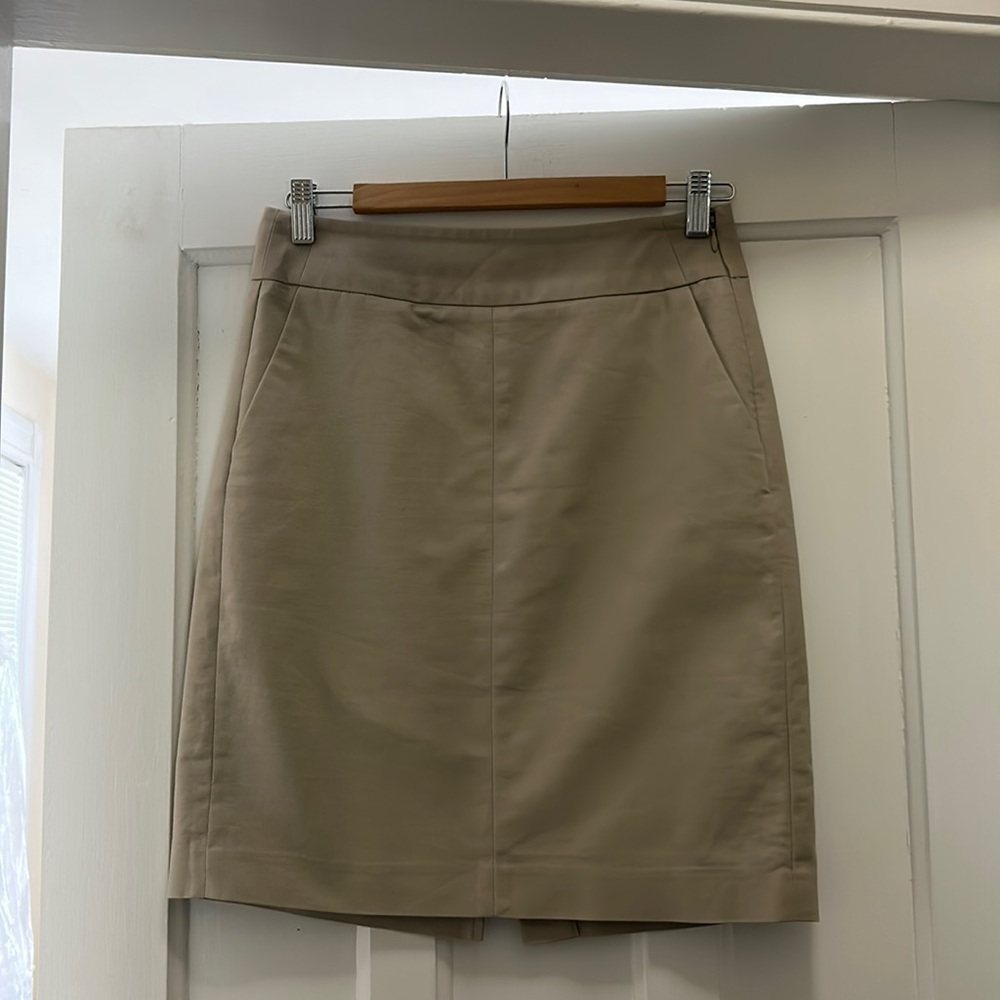 Banana Republic khaki skirt
